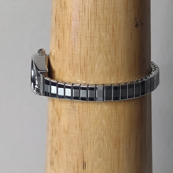 Silver Tone Metal Stretch Band Watch - Picture 4 of 13